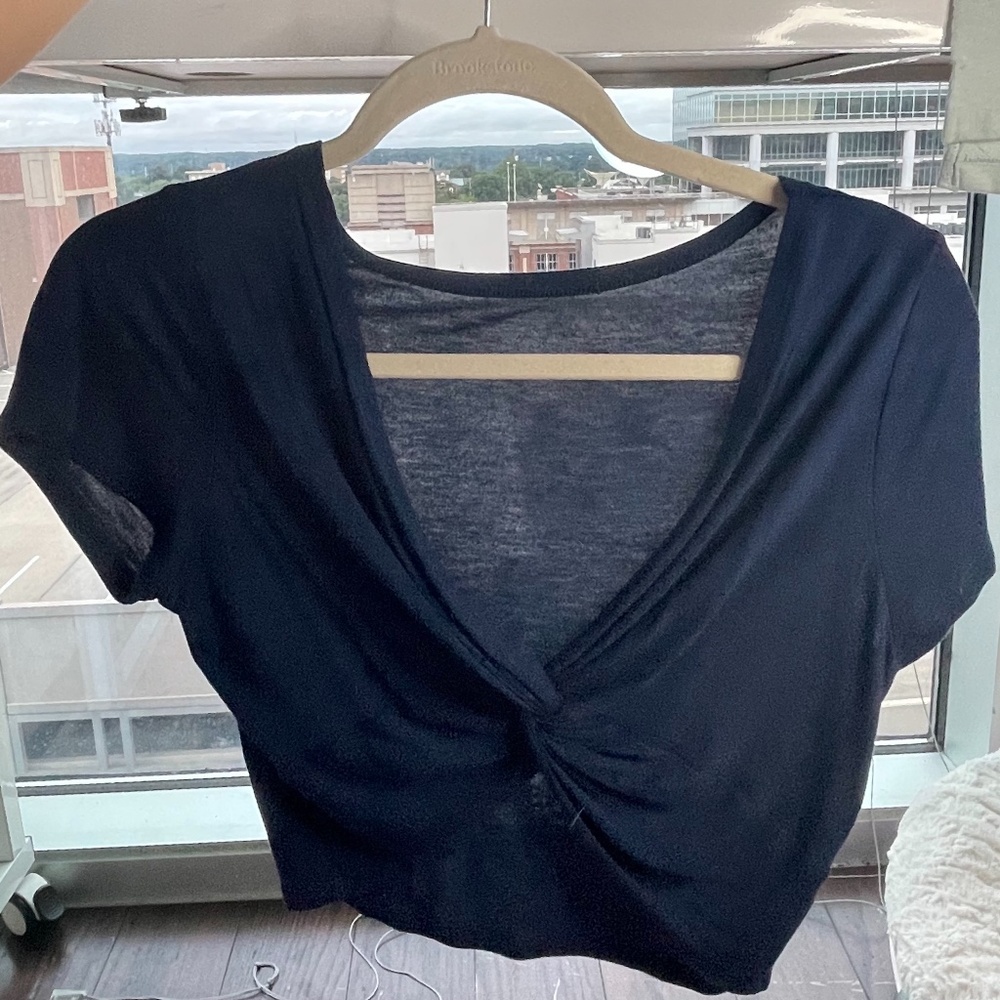 Navy butterfly short sleeve top